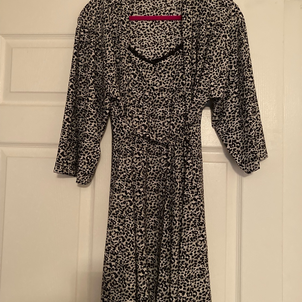 Intimate set -never worn   Rene Rofe size large